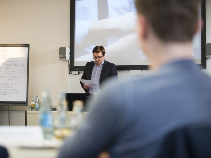 Klasse Vorträge, die zu gemeinsamen Diskussionen angeregt haben.